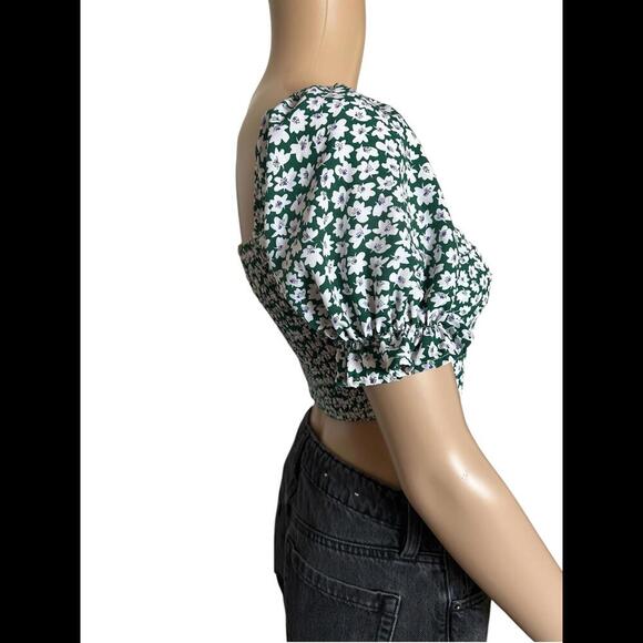 Floral Puff Sleeves Crop Top by SHEIN - Picture 3 of 4